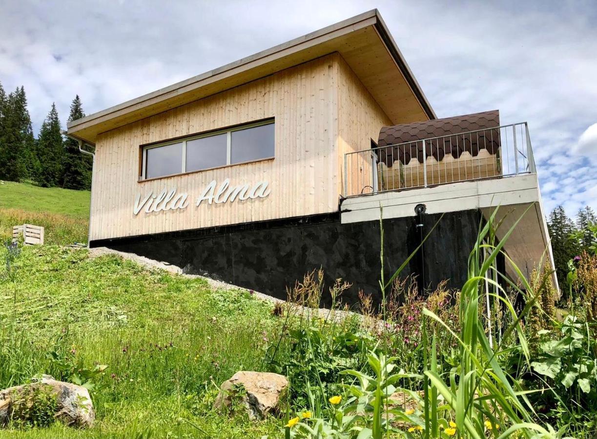 Alma Arlberg Willa *